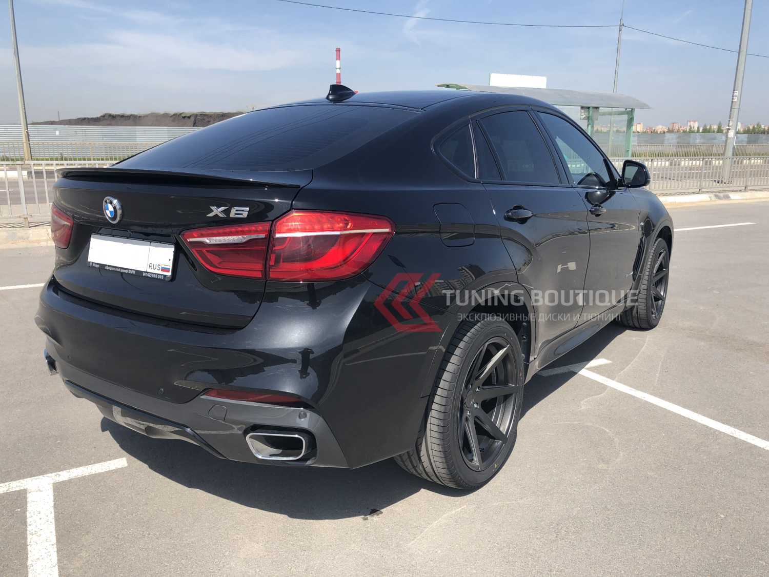 BMW X6 на 20" дисках Rohana RC7 Matte Graphite фото 2
